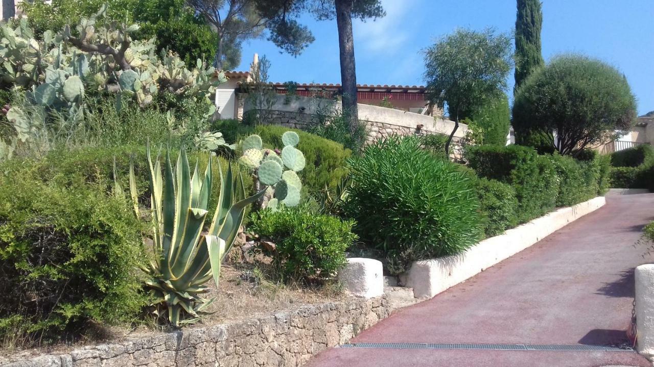 Villa La Pequenita Saint-Raphaël Exterior foto